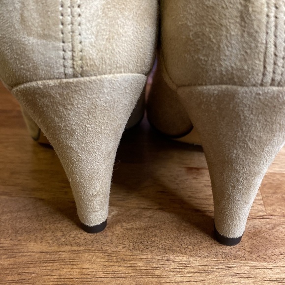 Top Shop Neutral Heeled Pointy Toe Suede Slip On Boot US 8.5 - Picture 9 of 16